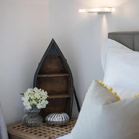 Stunning Seaview Retreat With Terrace 公寓 赫瓦尔