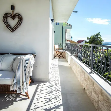 公寓 Stunning Seaview Retreat With Terrace