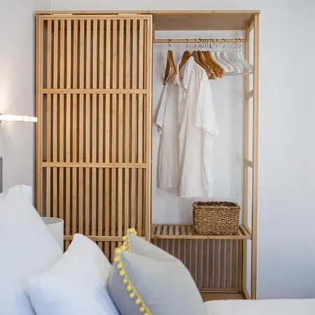 Stunning Seaview Retreat With Terrace 公寓 *