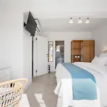 Stunning Seaview Retreat With Terrace דירה חוואר