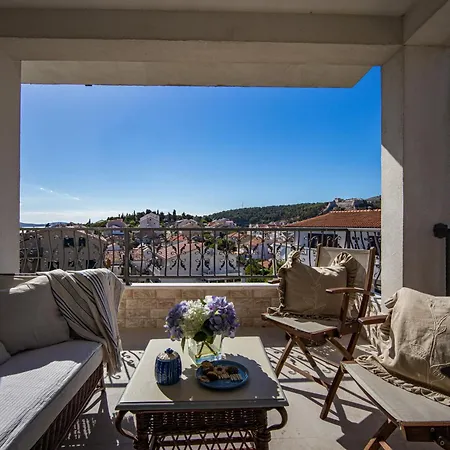 דירה Stunning Seaview Retreat With Terrace חוואר