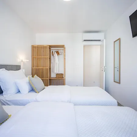 Stunning Seaview Retreat With Terrace Daire Hvar Town