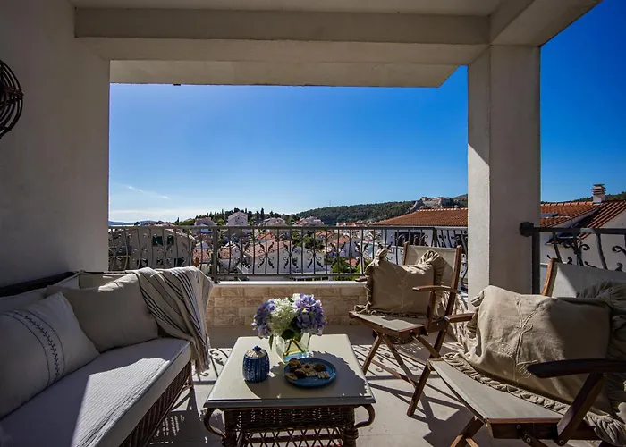 Apartment Stunning Seaview Retreat With Terrace Hvar Town