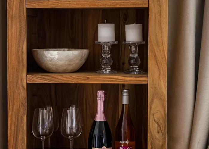 Stunning Seaview Retreat With Terrace