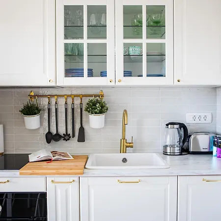 Apartment Stunning Seaview Retreat With Terrace